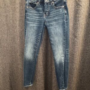 Lucky Brand Women's Blue Skinny Jeans